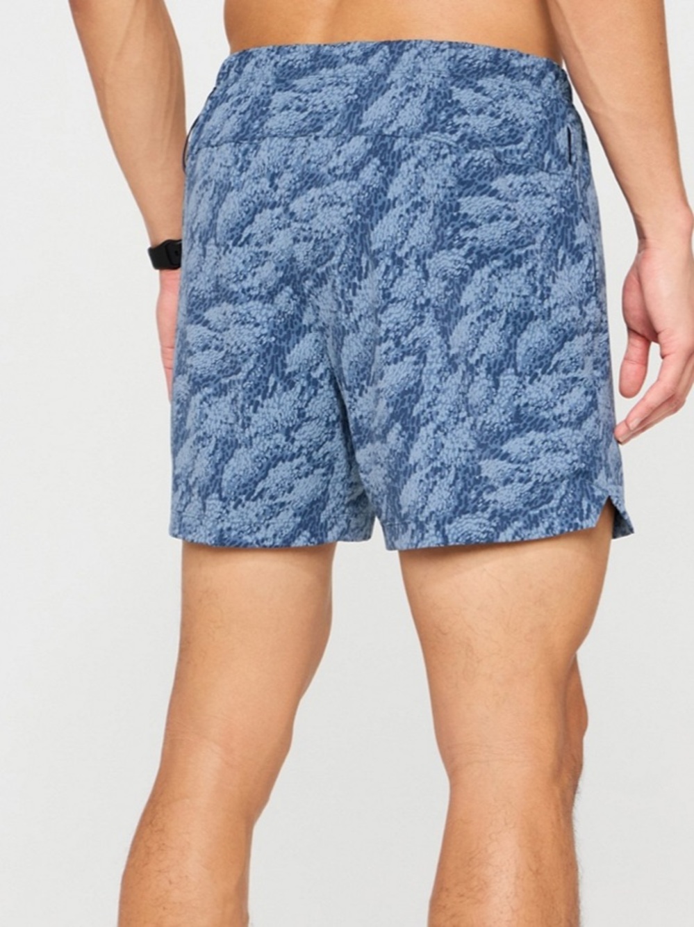 Fabletics The One Short 5in - Picture 2 of 4